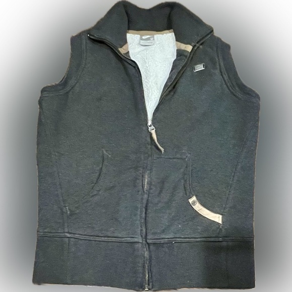 Nike full zip sweater vest with sherpa interior - Picture 2 of 9
